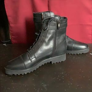 FRANCO SARTO CARLSON BLACK LEATHER CAP TOE BOOTS